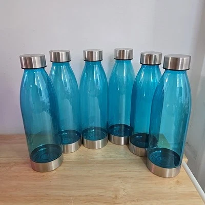 WATER BOTTLES (6) Blue sports/gym Plastic BPA Free Stainless Steel Lid 22oz - Image 1 of 4