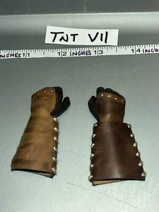 1:6 Scale Medieval Blacksmith Gloved Hands - Pop Toys - Picture 1 of 2