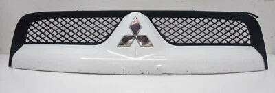 06-09 Mitsubishi Raider White Upper Front Hood Grill Grille - Image 1 of 4