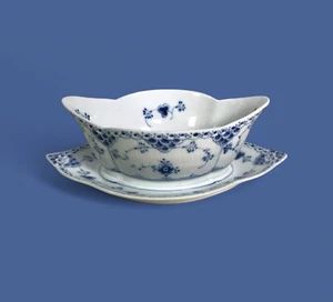 Royal Copenhagen Blue Fluted Half-lace Gravy Boat on Underplate - Picture 1 of 7