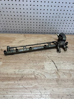 Toyota Celica Supra 1982-1985 5MGE 5M-GE inyector de combustible riel regulador de tubo Foto 1 de 4