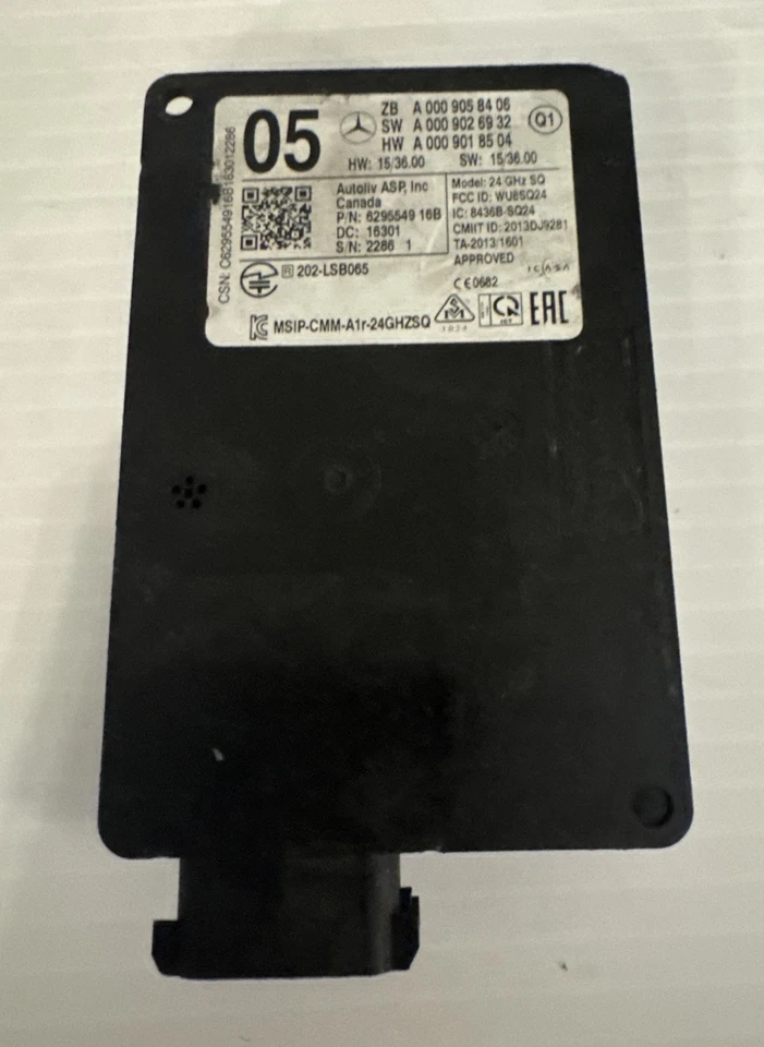 Sensor de punto ciego derecho Mercedes-Benz S65 AMG 2006-2020 000-905-84-06 OEM K0189 Foto 1 de 4