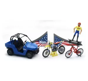 New Ray 1:18 Travis Pastrana Nitro Circus 9 Pieza Juego Set Motocross BMX Skate - Imagen 1 de 3