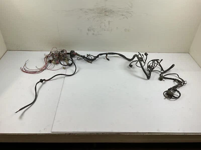 Arnés de cableado de bahía de motor Porsche 944 1982-1983, dañado 94461200110 Foto 1 de 4