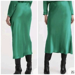 WITCHERY Sz 10 S Emerald Green Silk Satin Slip Midi Skirt - Picture 1 of 13