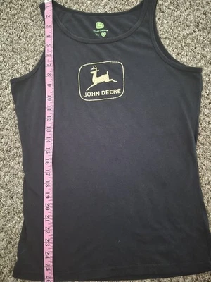 Camiseta sin mangas John Deere negra con logotipo Foto 1 de 4