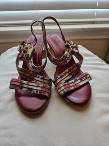 L'Artiste Spring Step LANDY-RDM Red Leather Floral Wedge Sandals Sz 42 - Picture 1 of 8
