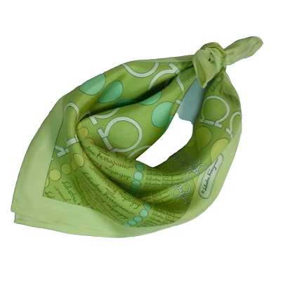 Salvatore Ferragamo bufanda de seda bufanda cuadrada de seda morera Omega Log... - Imagen 1 de 4