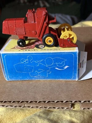 Lesney Matchbox Made In England No.65 Class Combine Harvester With Box - Image 1 of 4