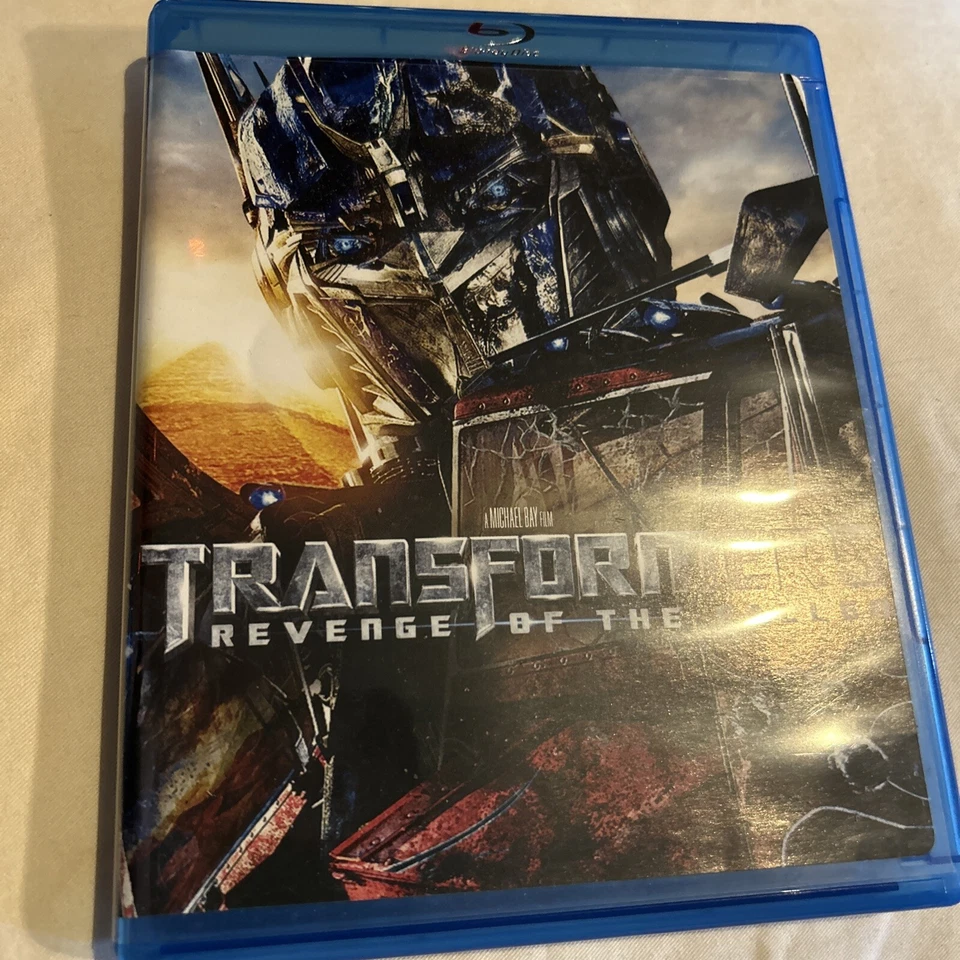 Transformers: Revenge of the Fallen (Blu-Ray) Shia LaBoeuf, Megan Fox - Image 1 of 1