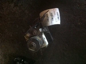 01 02 03 04 FORD ESCAPE ANTI-LOCK BRAKE PART ASSEMBLY - Picture 1 of 12