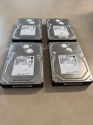 Lote de 8 discos rígidos para servidor Toshiba MK1001TRKB 1TB 7.2K 6Gbps SAS 3.5" - Imagem 1 de 4