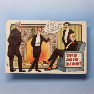 Postal cómica 1912 Toffs monocle Roaring Fire Who Said Liar F.S. Firmado por artista - Imagen 1 de 2