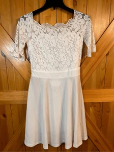 Atnlewhi dress white lace lined size small nwt (4510) - Picture 1 of 8
