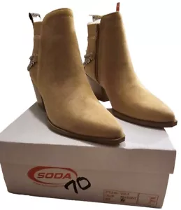 New In Box Womens Soda Faux Suede Boots Tan Size 6.5 Hanging Chain On Back - Picture 1 of 4