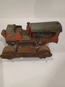 Hubley Die Cast Tractor With Wooden Wheels 1950's - Picture 1 of 6