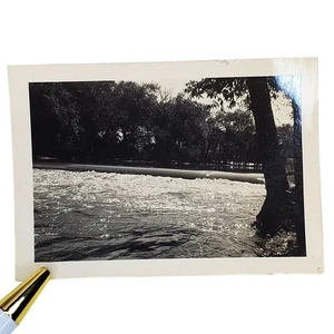 Vtg Beautiful Photo of Lake Original Monochrome Photography Nature Core Found - Picture 1 of 4