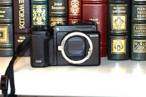 RICOH GXR Mount A12 for Leica M Mount Lens - Picture 1 of 7
