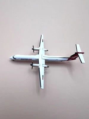 Tablero Herpa 1:500 QantasLink Bombardier 8-Q400 Modelo 509558 con caja - Como nuevo Foto 1 de 4