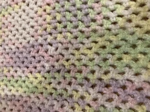 Vintage handmade knit/crochet baby blanket (approx 41 x 38) - Picture 1 of 5