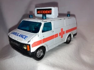 Matchbox Super Kings K-143 Bedford Emergency Van - Picture 1 of 11