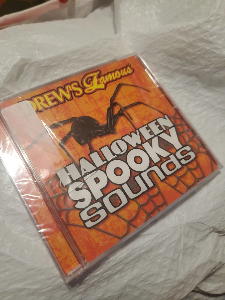 Drew's Famous 63 Halloween Spooky Sounds Remastered CD 588120