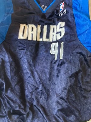 Camiseta azul Dirk Nowitzki Dallas Mavericks NBA Reebok proyectada juvenil mediana Foto 1 de 2