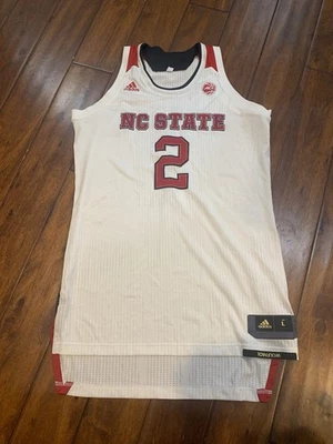 Camiseta de baloncesto NC State Wolfpack juego oficial / grande para hombre +2 Foto 1 de 4