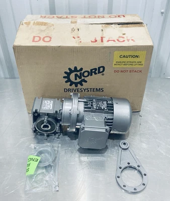 Nord SK80S/4 CUS 56C Motor 3/4HP W/ SK1SI50D-N56C-80S/4 CUS Gearbox 3PH 20:1 R - Image 1 of 4
