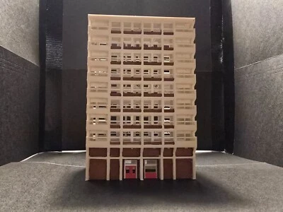 Z gauge 1950's Tower Block - Image 1 of 4