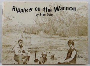 Libro de poesía Ripples on the Wannon de Stan Dunn firmado australiano 1979 PB verso - Imagen 1 de 12