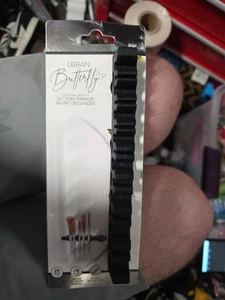 Organizador de brochas de maquillaje de succión de Urban Butterfly - Tiene capacidad para 20 brochas húmedas o secas - Imagen 1 de 2