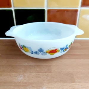 Vintage Pyrex Fiesta Pattern Dish Bowl 15 cm (No Lid) Kitchenalia Retro MCM - Picture 1 of 11