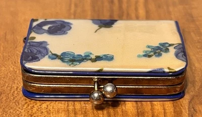 Винтажный мини монета сумочки синий Роза цветочный поцелуй замок таблетки коробка кольцо чехол 2,5 «X 2» - Изображение 1 из 4