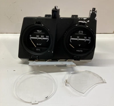 Conjunto de medidor de aceite y voltios 87-89 Nissan 300ZX VG30 Z31 2+2 FABRICANTE DE EQUIPOS ORIGINALES Foto 1 de 4