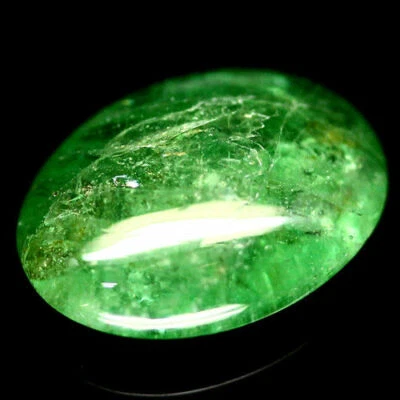 Shola Genuine 4.55 Ct Natural Green Tsavorite / Tsavorite Garnet from Kenya - Image 1 of 2