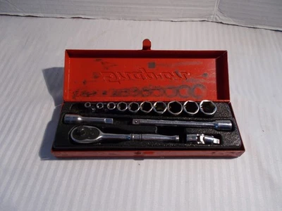 Trinquete de accionamiento Snap On 1/4 TM70B EE. UU. con estuche rojo y extras Foto 1 de 4