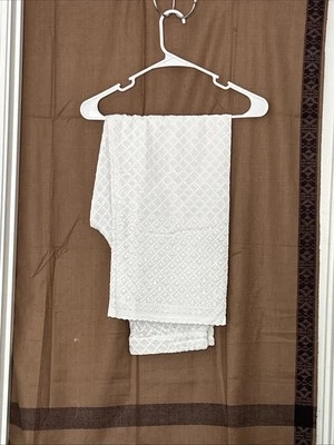 Pantalón Mujer Algodón Chikankari Lentejuelas Talla-M Color-Blanco L-38 pulgadas Btm-10 pulgadas Hip-40 Foto 1 de 4