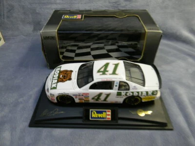 Carro fundido NASCAR ESCALA 1/24 #41 1997 STEVE GRISSOM MONTE CARLO KODIAK REVELL - Imagem 1 de 4