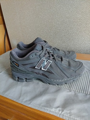 New Balance 1906r Grigio M1906RU Taglia UK 7