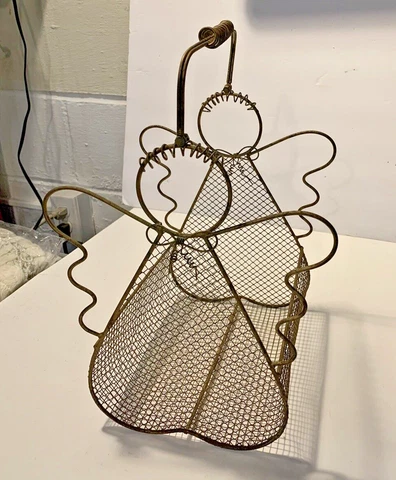 VINTAGE ANGEL SHAPED Egg Gathering Basket Rustic Wire Farmhouse CHRISTMAS EASTER Cover