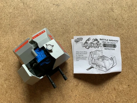 JAKKS PACIFIC ROAD CHAMPS BATTLE BOTS BASHERS VLAD THE IMPALER FIGURE TOY Cover