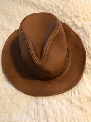 De colección Orvis Cuero Fedora Plumero Western Estilo Vaquero Sombrero Talla Grande 7 y 1/4 Foto 1 de 4