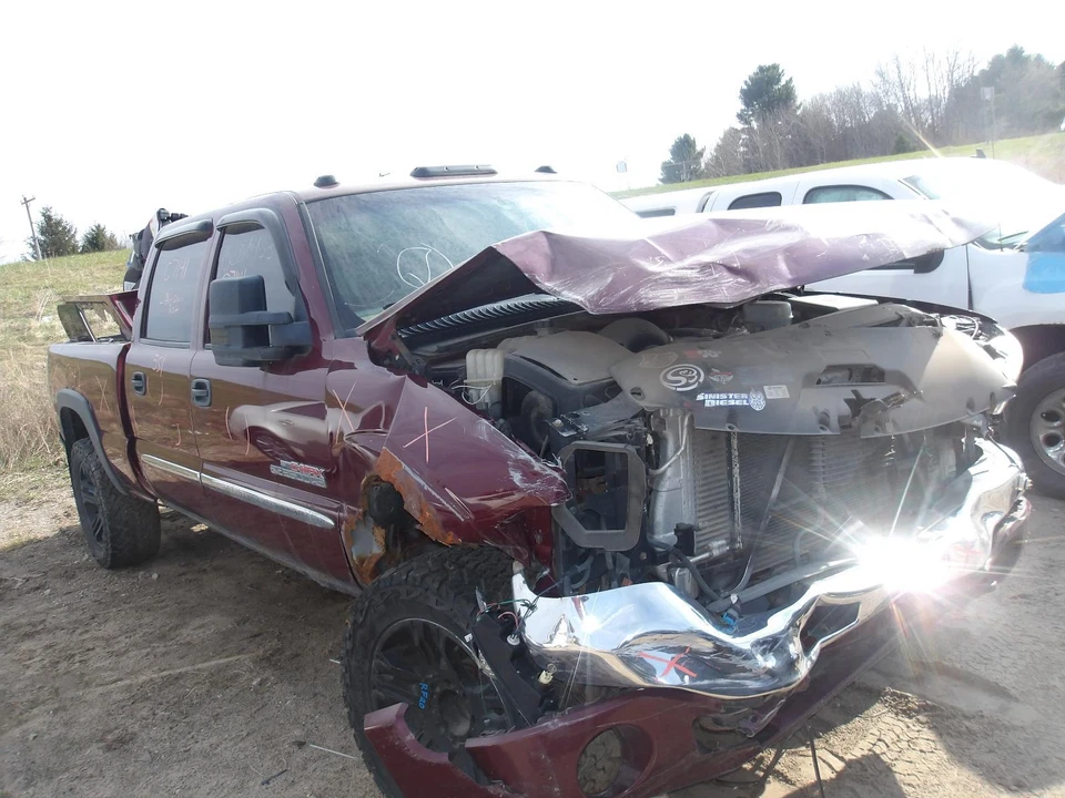 Used Glove Box fits: 2003 Gmc Sierra 2500 pickup  Grade A - Image 1 of 4