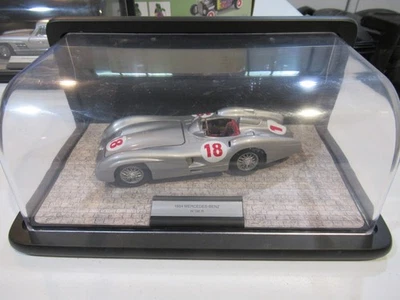Franklin Mint 1954 Mercedes Benz W 196 R #18 with display case - Image 1 of 4