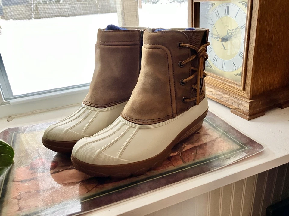Женские ботинки-утки Sperry модель Saltwater Tide на танкетке размер 9 - Изображение 1 из 4