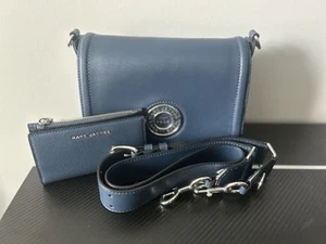 Marc Jacobs Insignia Messenger Blue Bag & Matching Wallet - Picture 1 of 2