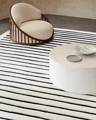 Black White Modern Tufted Rug Big Rug Luxury Shape New Tranding Rug Living Room - Image 1 of 4