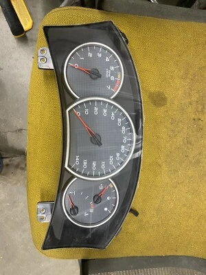 2008 Pontiac Grand Prix SPEEDOMETER INSTRUMENT CLUSTER GAUGES - Image 1 of 4
