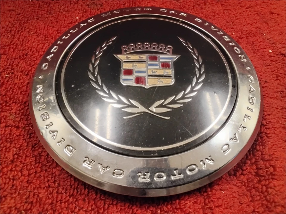 Cadillac Deville, Fleetwood: 1989, 1990, 1991, 1992 1995, 7,0", tapa central Foto 1 de 4